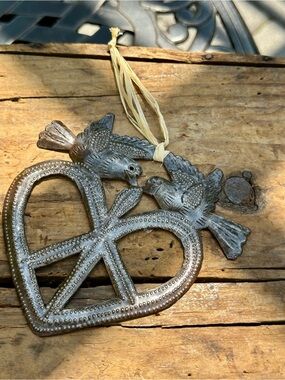 Handmade Haitian Style Steel Drum Heart Love Birds Metal Wall Hanging Ornament